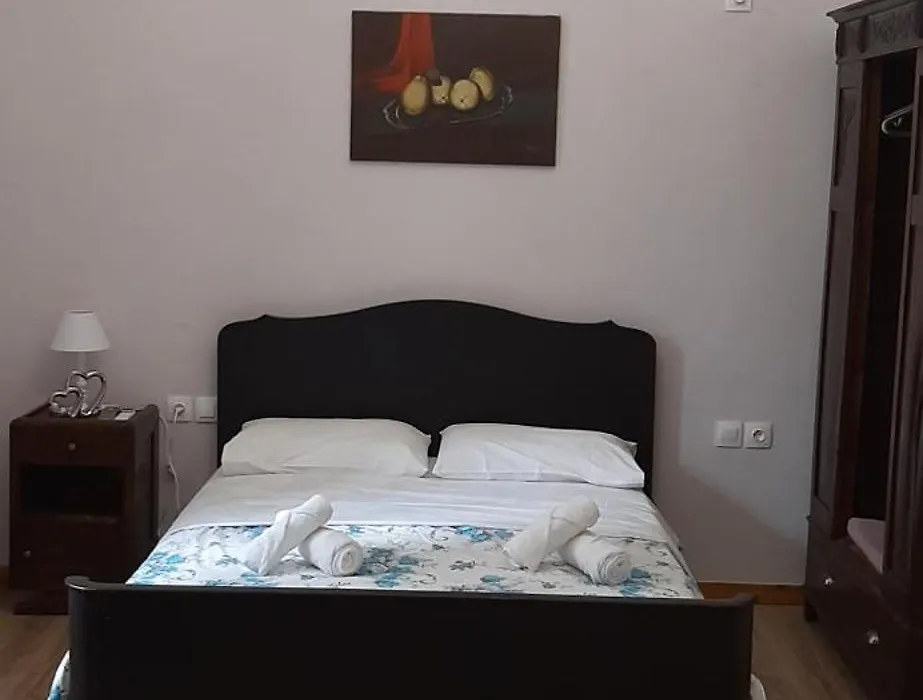 Vintage House-1
